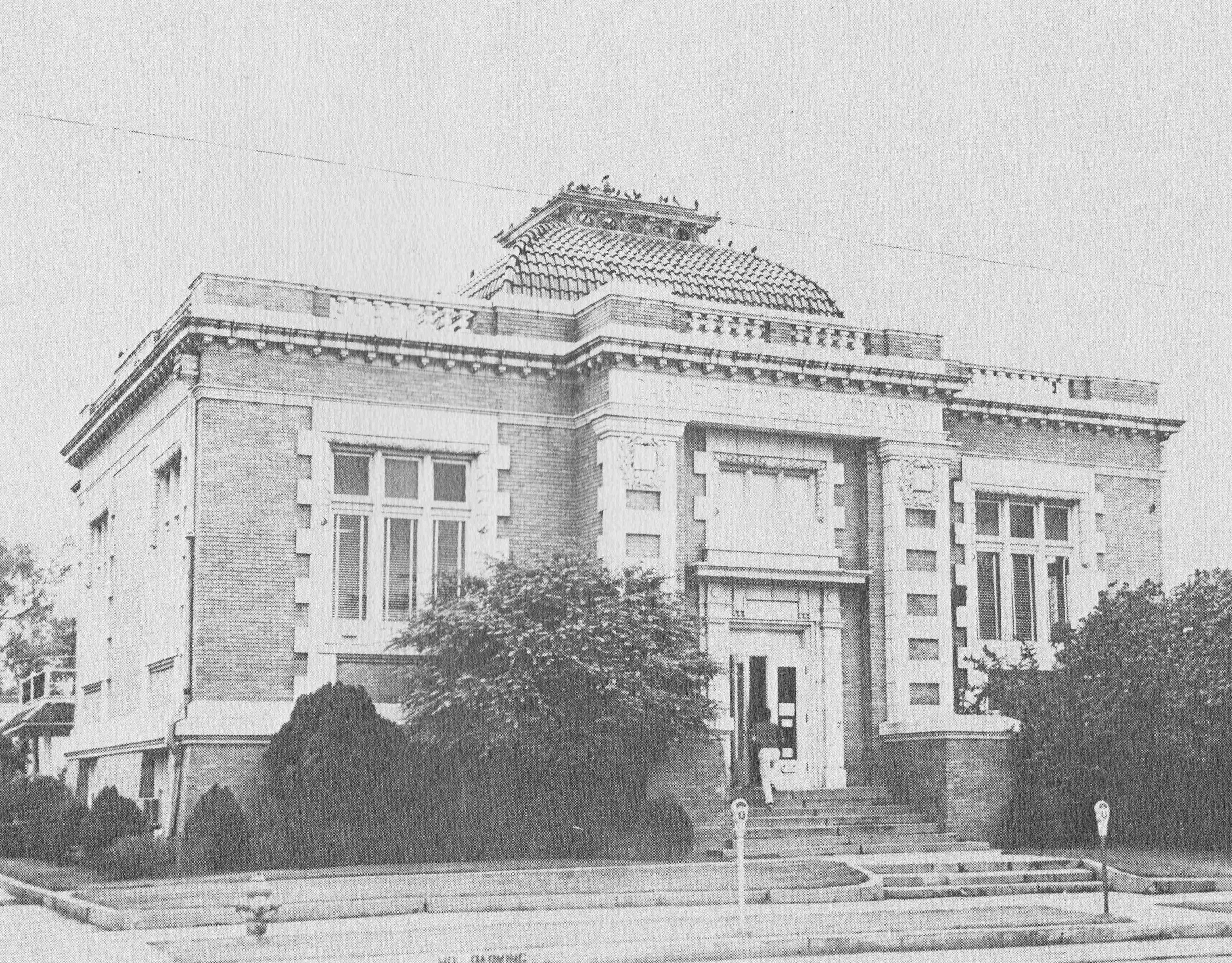 Carnegie Public Library